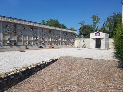 Udine - Loculi in Vetroresina Frontali